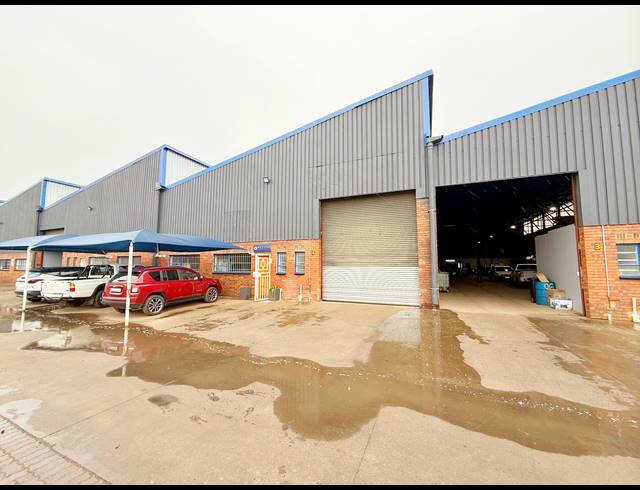 780M² WAREHOUSE TO LET IN WADEVILLE